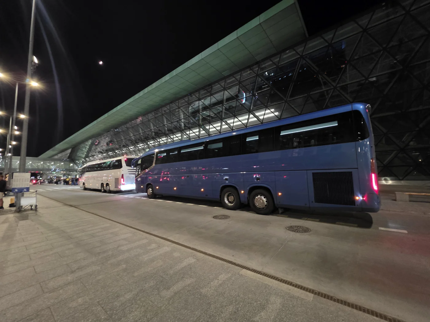 elite-bus-5